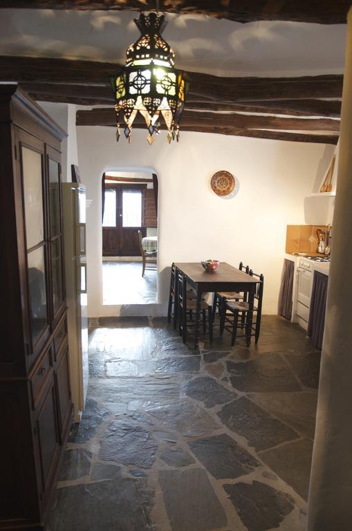 Vila Casa Josefa Capileira Pokoj fotografie